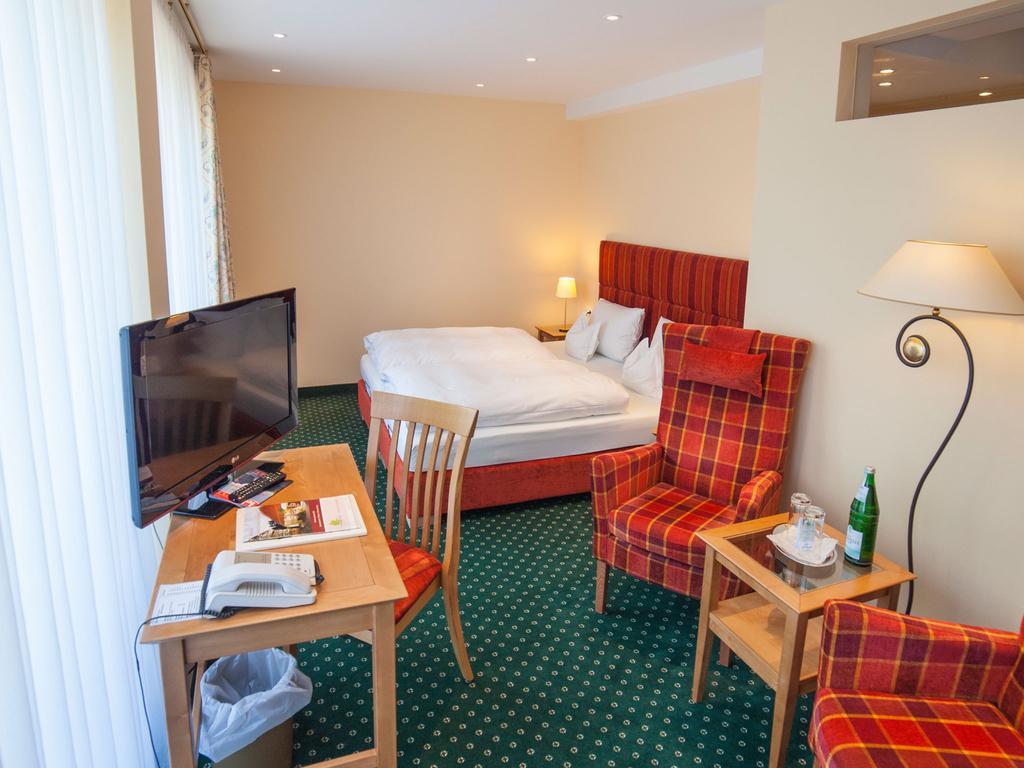 Landhotel Der Schwallenhof バート・ドリーブルク エクステリア 写真